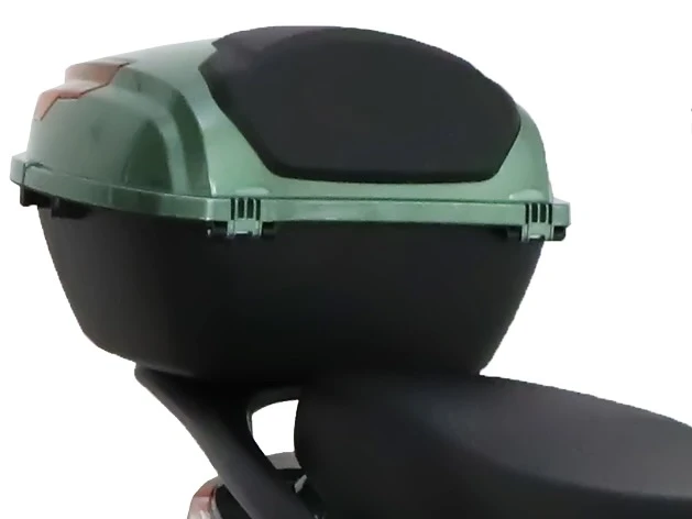 3. The built-in storage box can place various items such as helmets, improving freedom and satisfaction, and freeing travelers' hands at the same time. 3. The built-in storage box can place various items such as helmets, improving freedom and satisfaction, and freeing travelers' hands at the same time.
