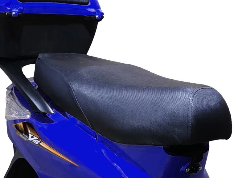 1.Tall high elastic soft chair cushion is the secret of the ultimate comfort,Keeping passengers away from heat and fatigue. 1.Tall high elastic soft chair cushion is the secret of the ultimate comfort,Keeping passengers away from heat and fatigue.