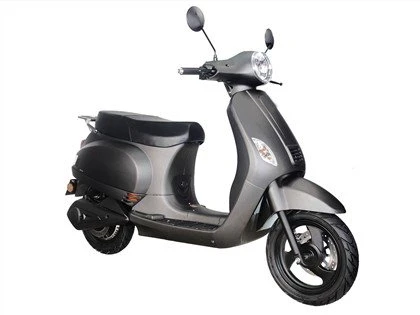 Električni moped s starinskim mopedom EGS
